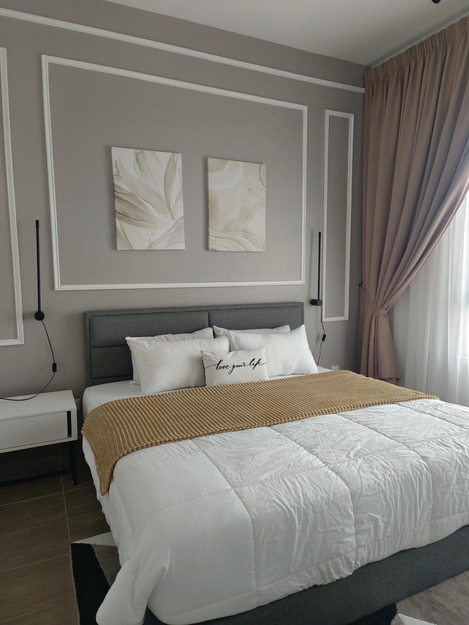 One Bedroom Troika Kota Bharu By Aghome, Modern Design Exterior photo